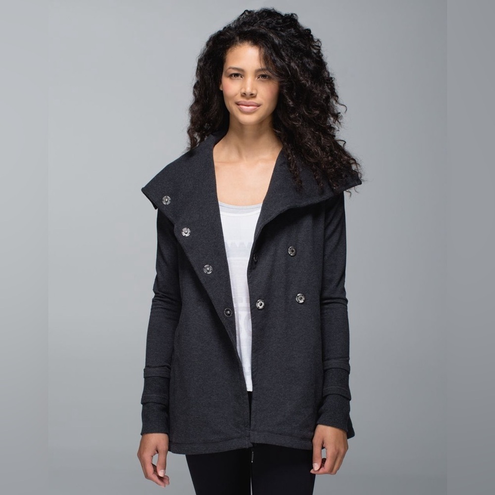 Lululemon Gratitude Wrap Heathered Black Jacket | Size 4 |‎ PRELOVED!! EUC!! 🩶